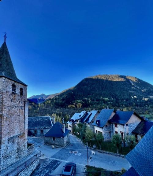 Muntanyo Luxury Lodge Con Sauna, Parking Y Guardaesquis En Ruda Tredós Εξωτερικό φωτογραφία